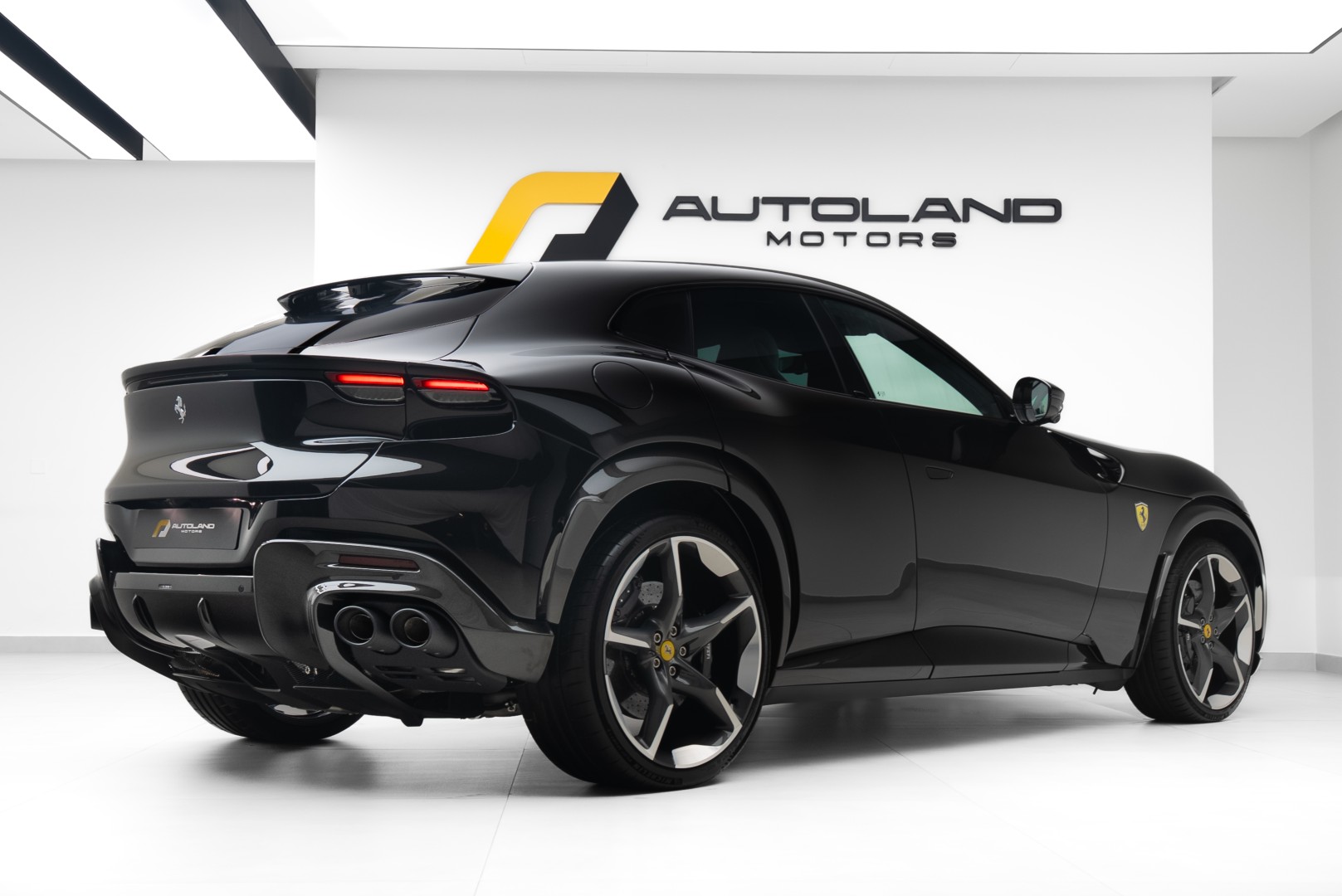 2025 FERRARI PUROSANGUE | FULL CARBON | MAIN DEALER SERVICE | HIGH SPEC